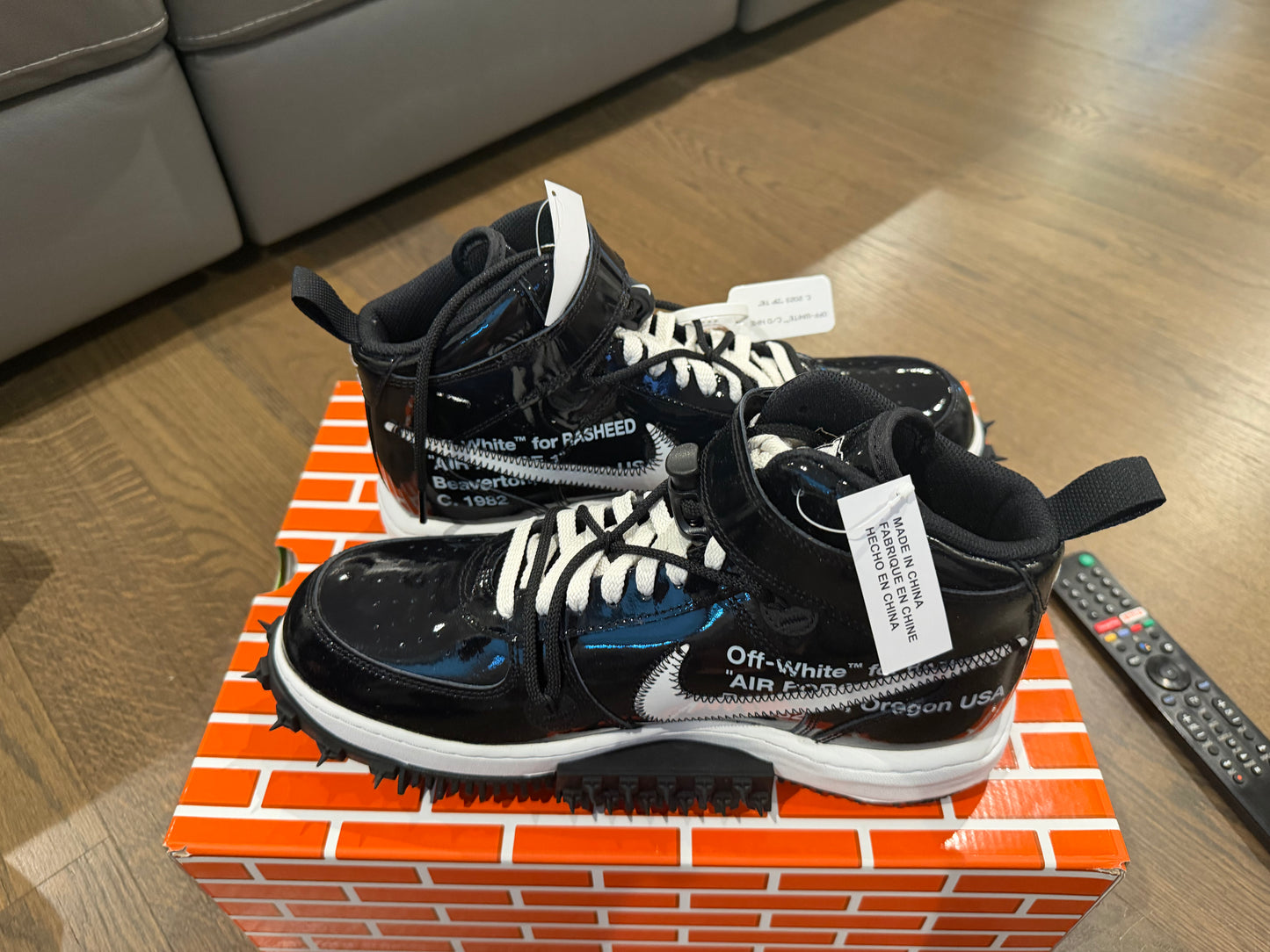 Off-White x Nike Air Force 1 Mid SP Leather 'Sheed'